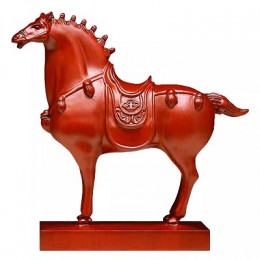 Фигурка красного коня для юга